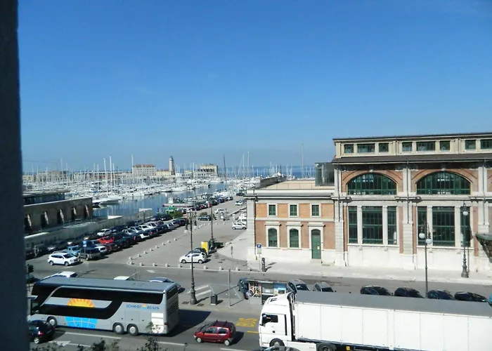 Al Granzo شقة فندقية ترييستي